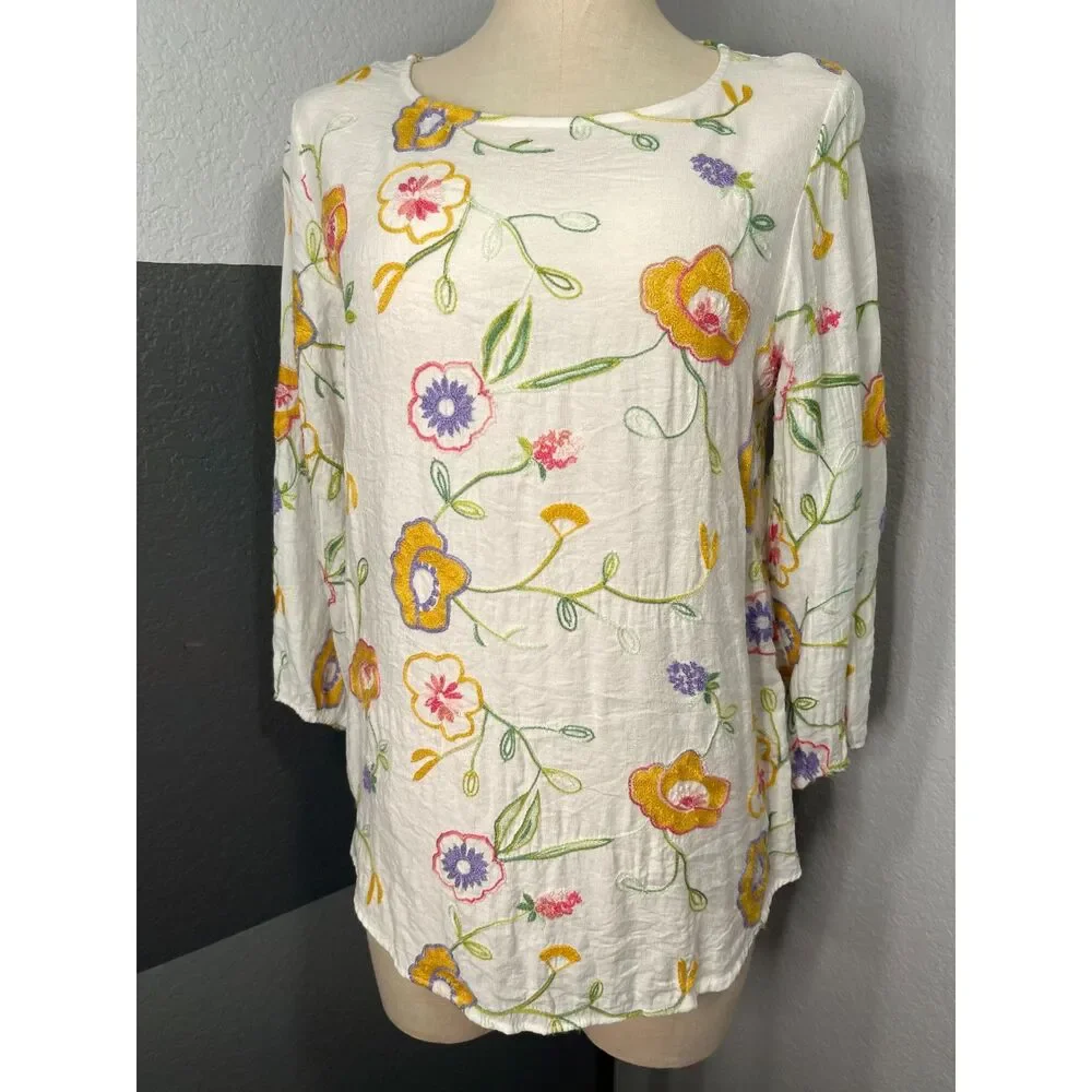 Kindred Floral Embroidered Boho Blouse M White Sheer Peasant Top Resort Gauzy